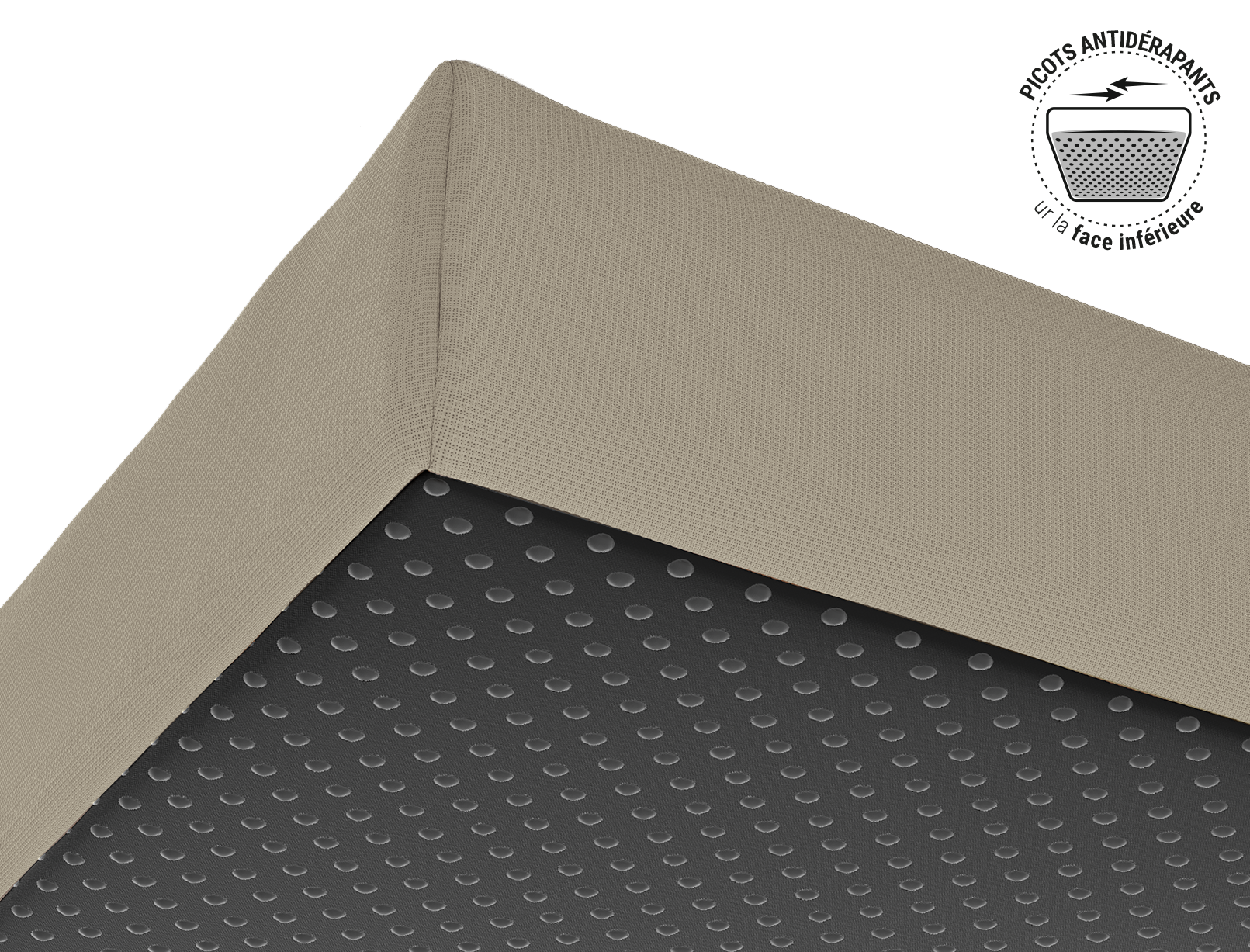 Vue sur la face inférieure du coussin de chaise beige avec picots antidérapants. 
